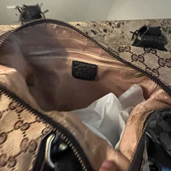 Cloth - Picture 8 of 8